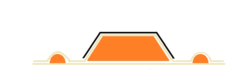 Cross-section of pie filling and surrounding ring of sausage-meat.