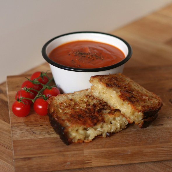 Tomato soup & Toasted Sandwich